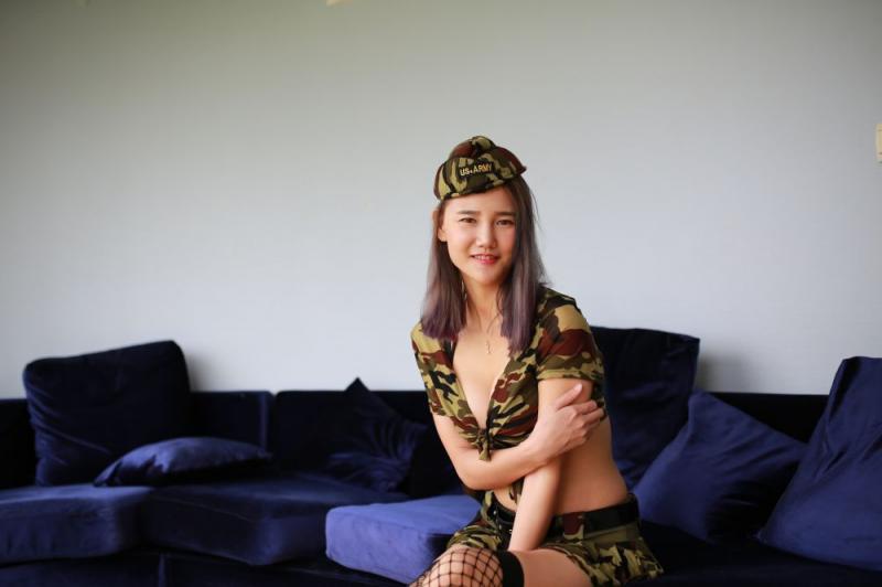 好想蹂躏这个妹子啊