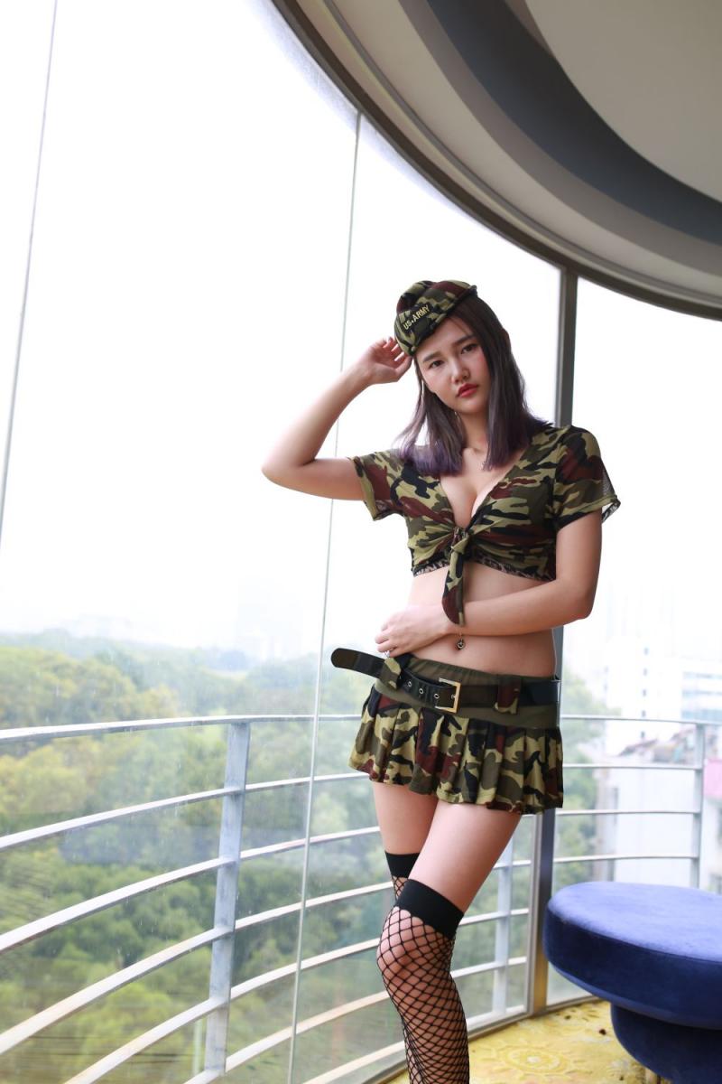 好想蹂躏这个妹子啊