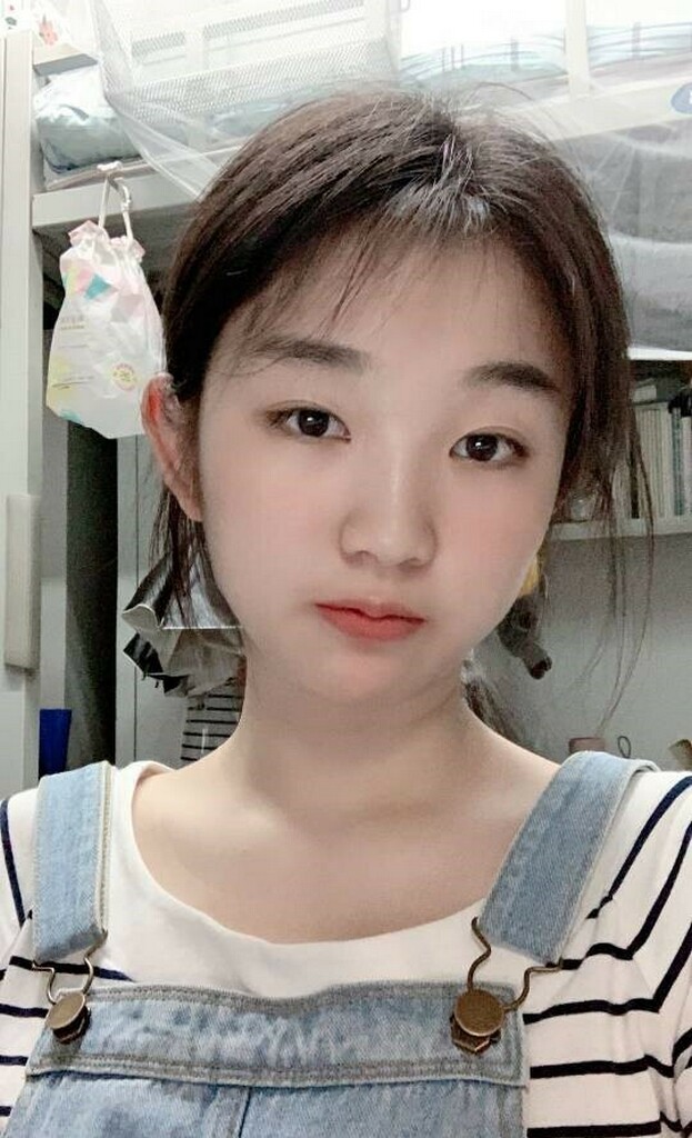 骚货人妻，屄毛旺盛，性欲望十分强