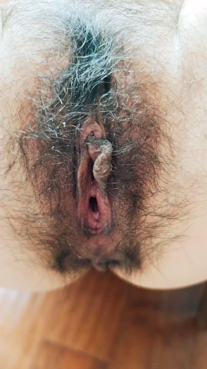 骚货人妻，屄毛旺盛，性欲望十分强