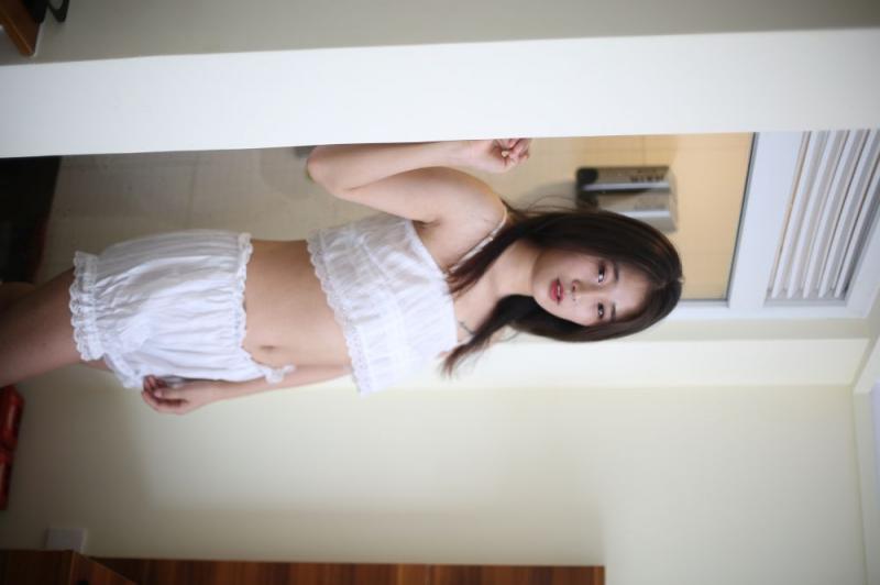 小姐姐的美穴真想来上一口