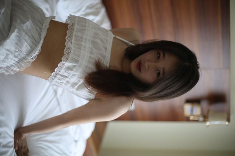 小姐姐的美穴真想来上一口
