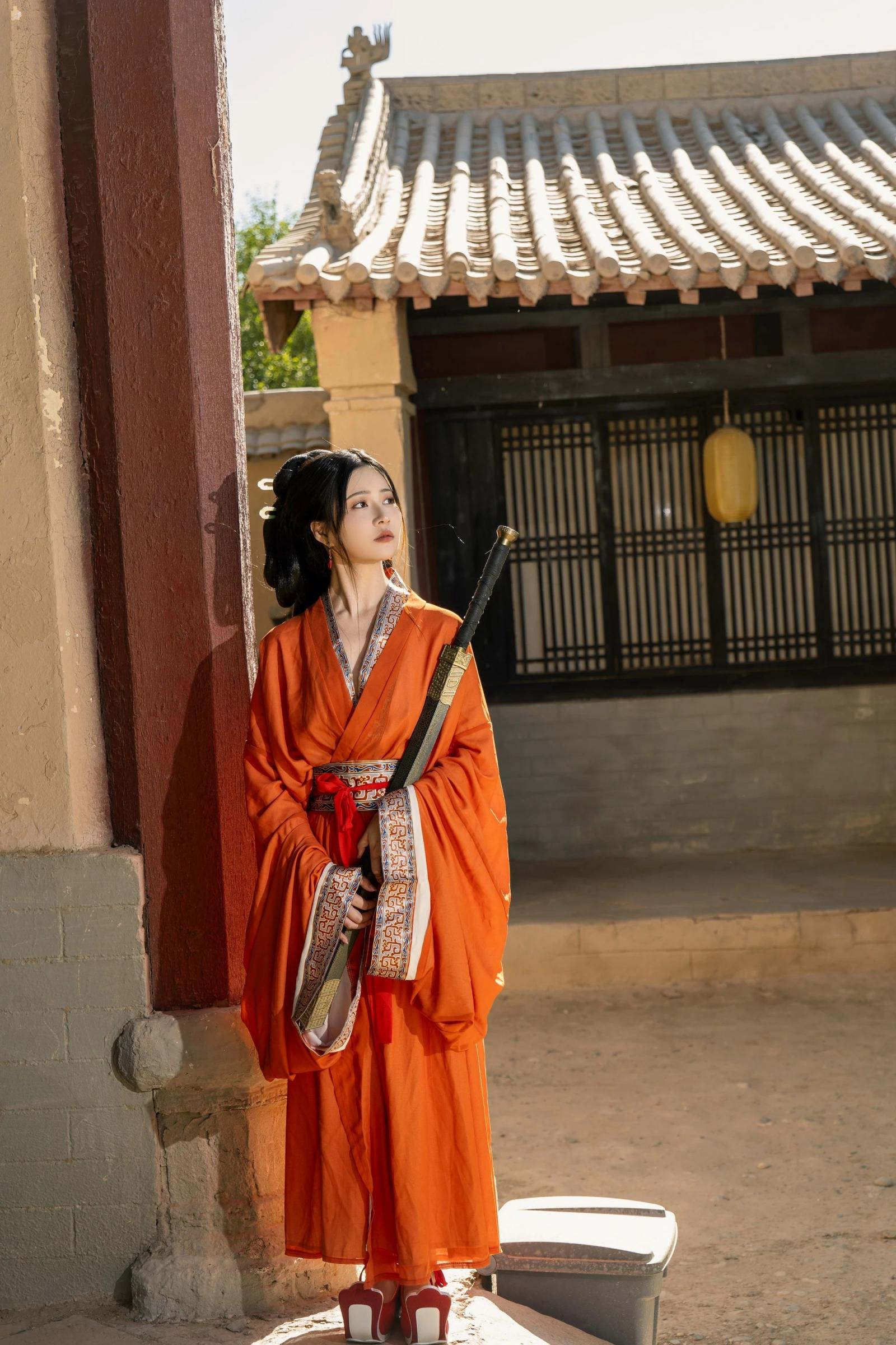 战国青楼女子。床上无君子榻上无淑女