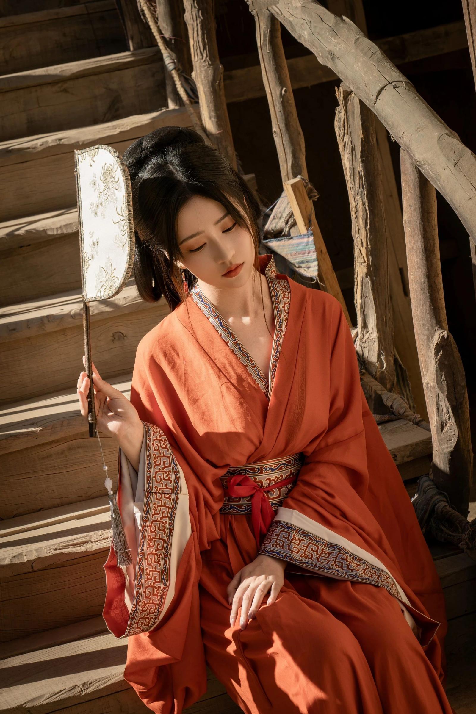 战国青楼女子。床上无君子榻上无淑女