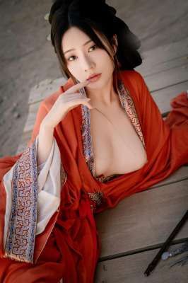 战国青楼女子。床上无君子榻上无淑女