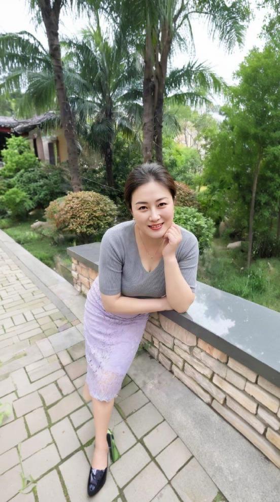 慢品人间烟火色，闲观万事岁月长