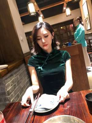 国产骚婊女神