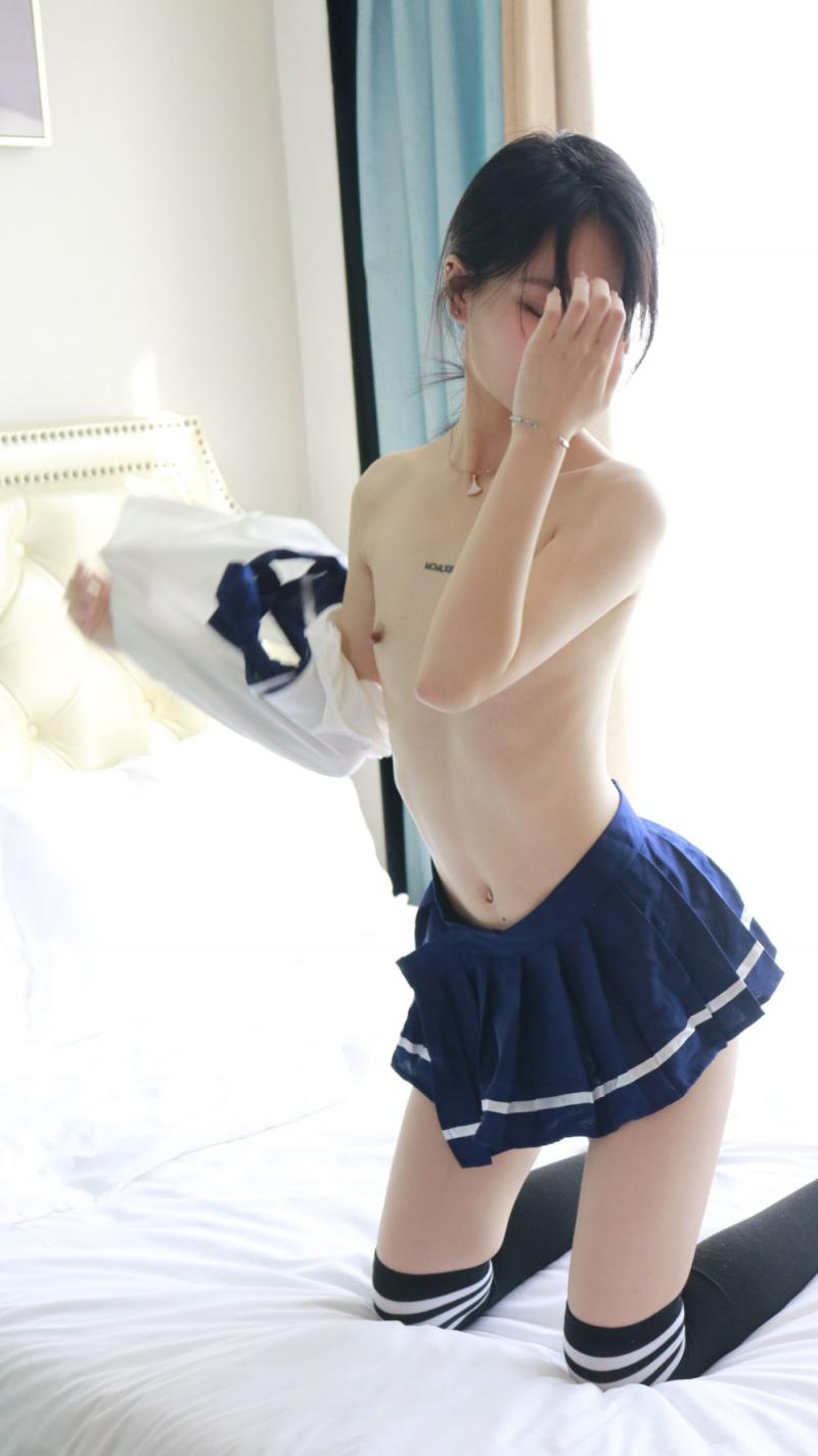 鲜嫩的顶级JK学妹