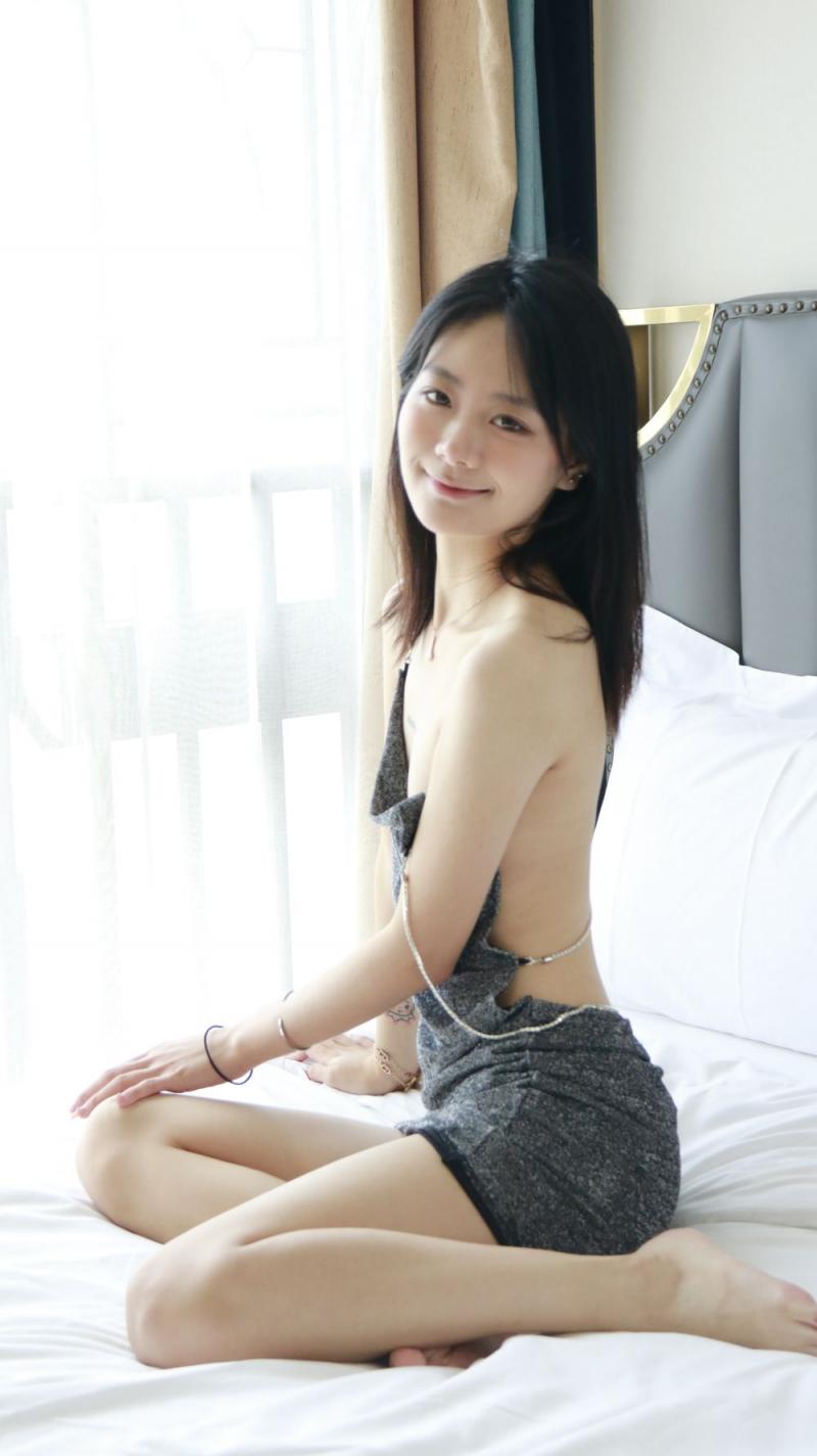仪态优美的清纯妹子