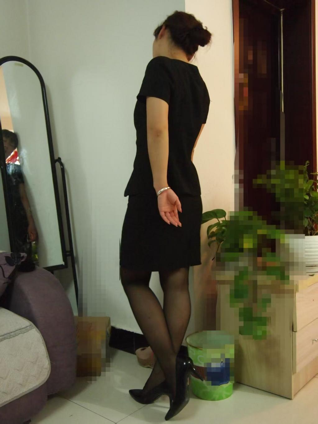 骚屄老婆魅岚制服诱惑