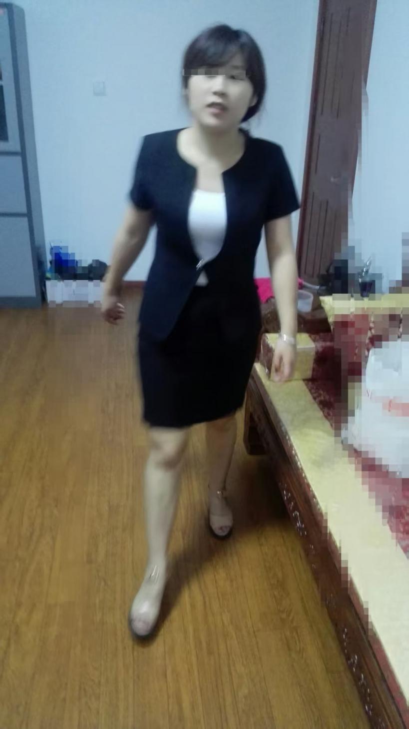骚屄老婆魅岚制服诱惑