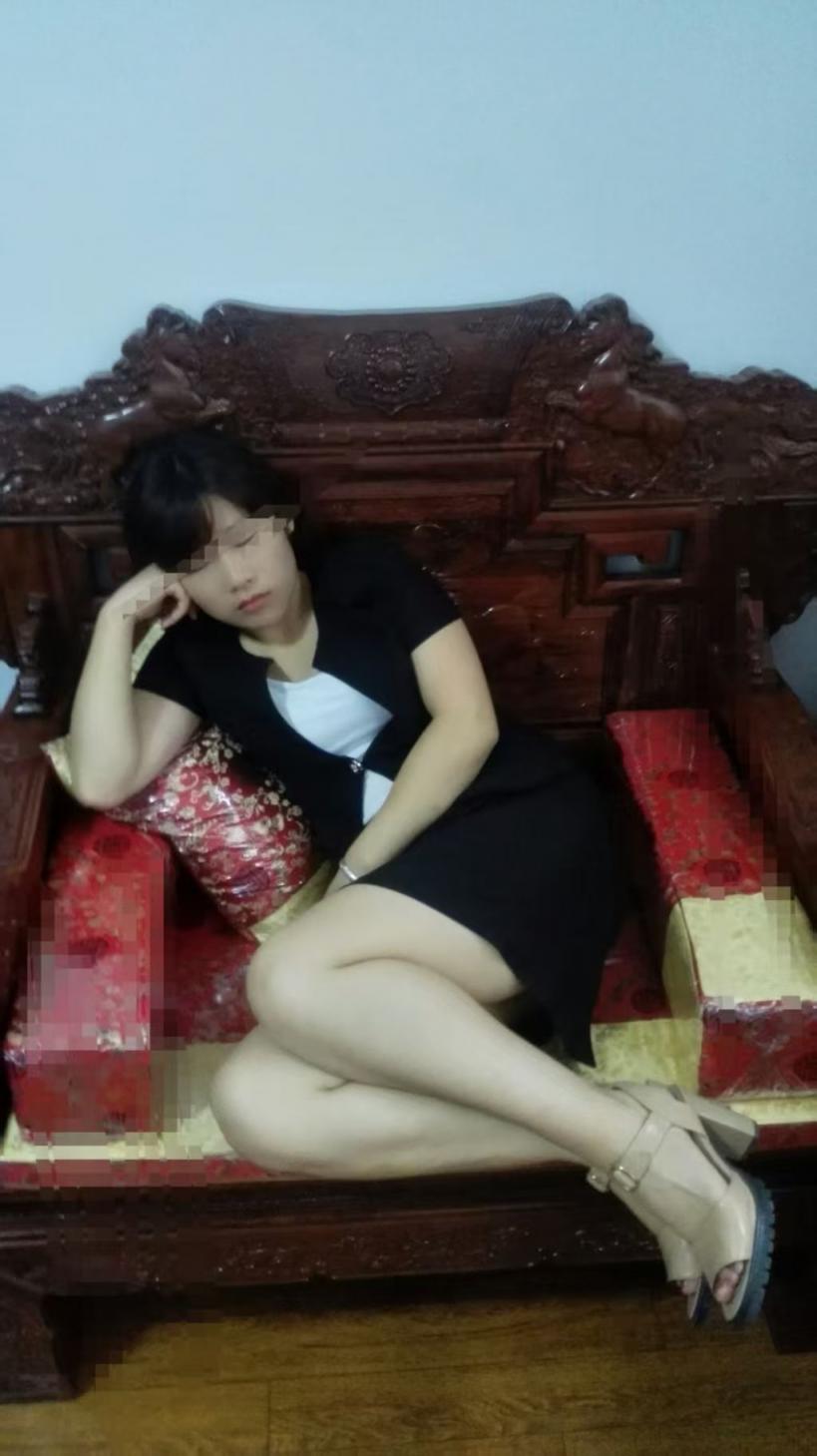 骚屄老婆魅岚制服诱惑