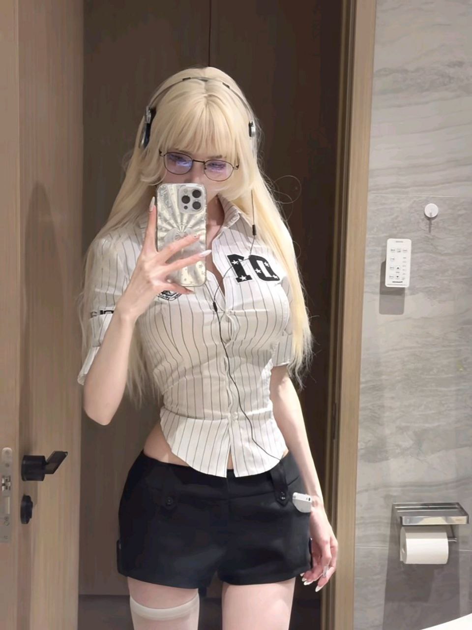 我已经很湿了，干我。