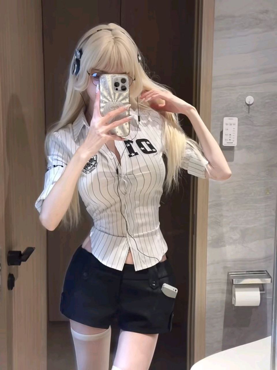 我已经很湿了，干我。