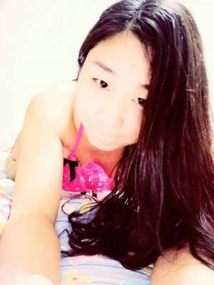 骚屄老婆魅岚发骚自拍