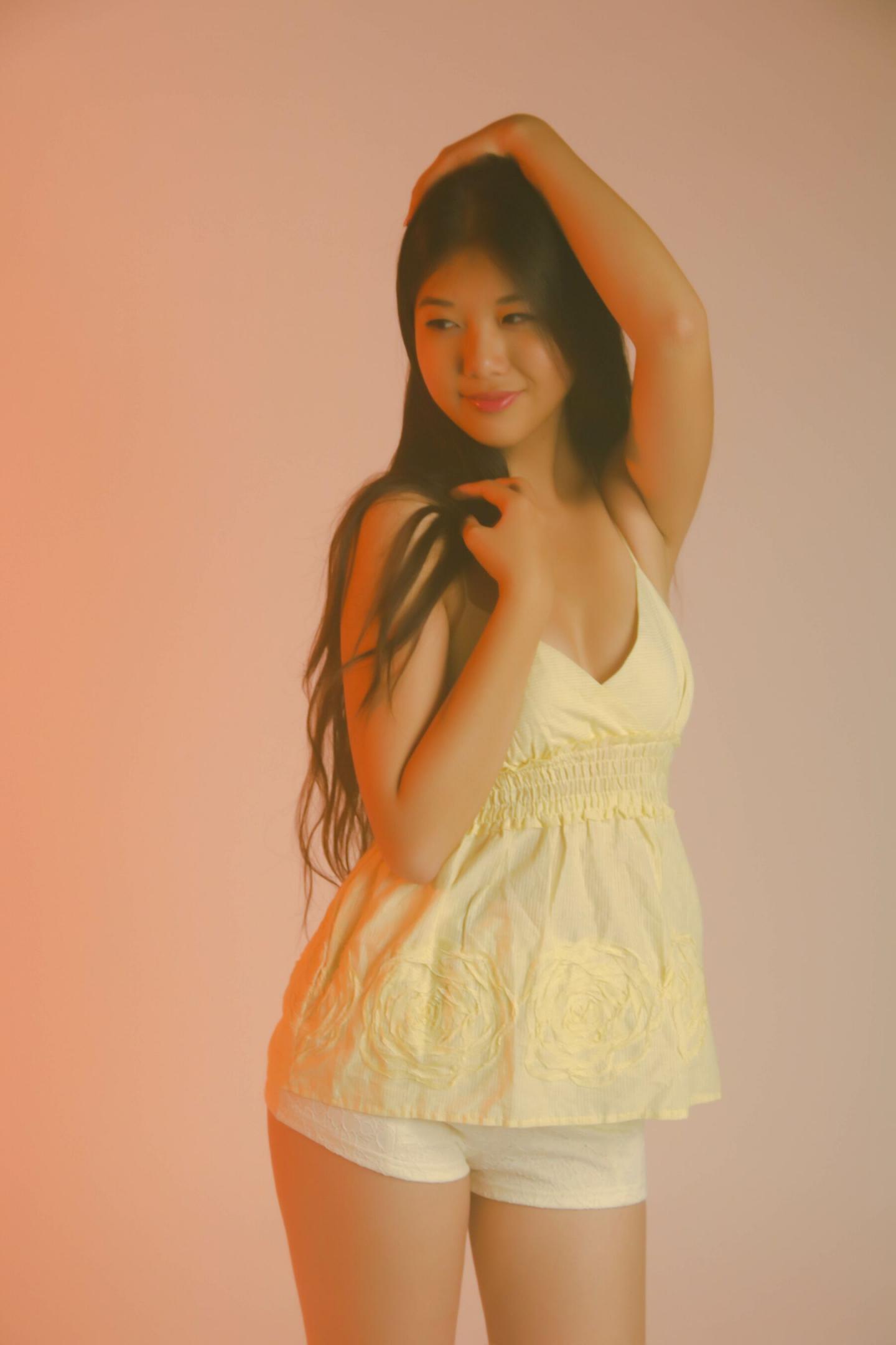 新加坡模特Fiona人体私拍套图