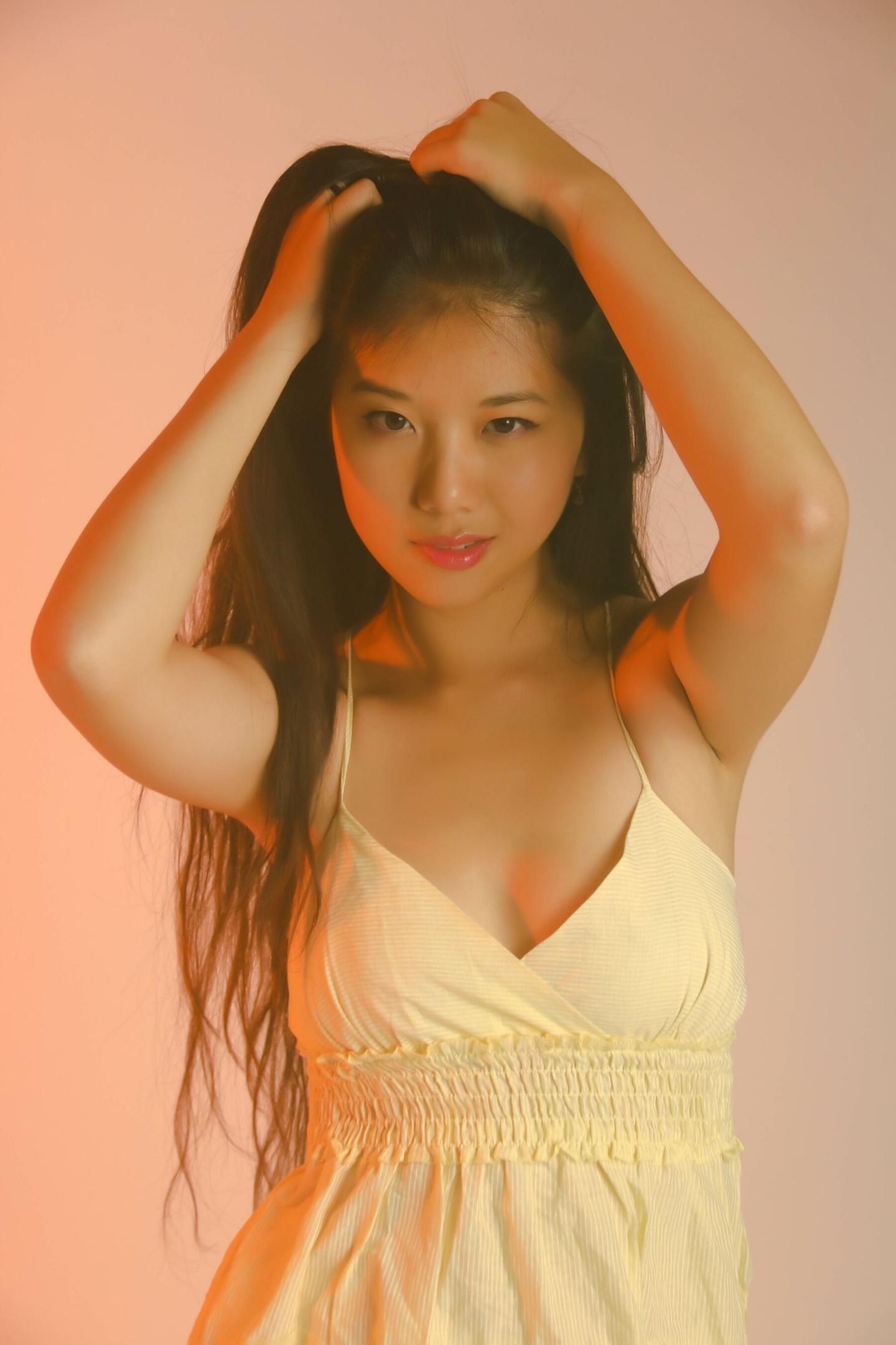 新加坡模特Fiona人体私拍套图