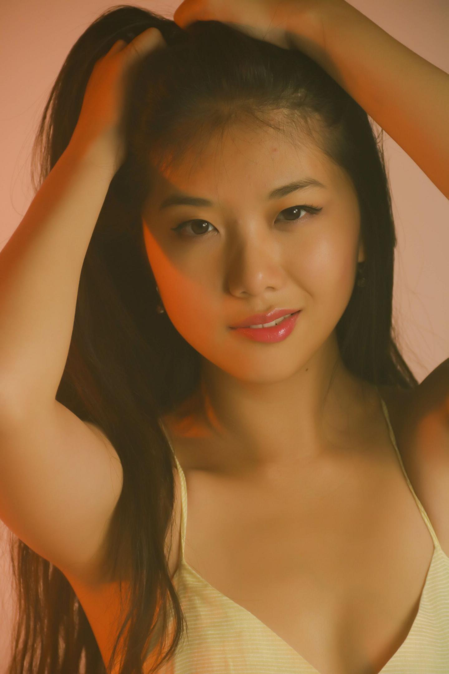 新加坡模特Fiona人体私拍套图
