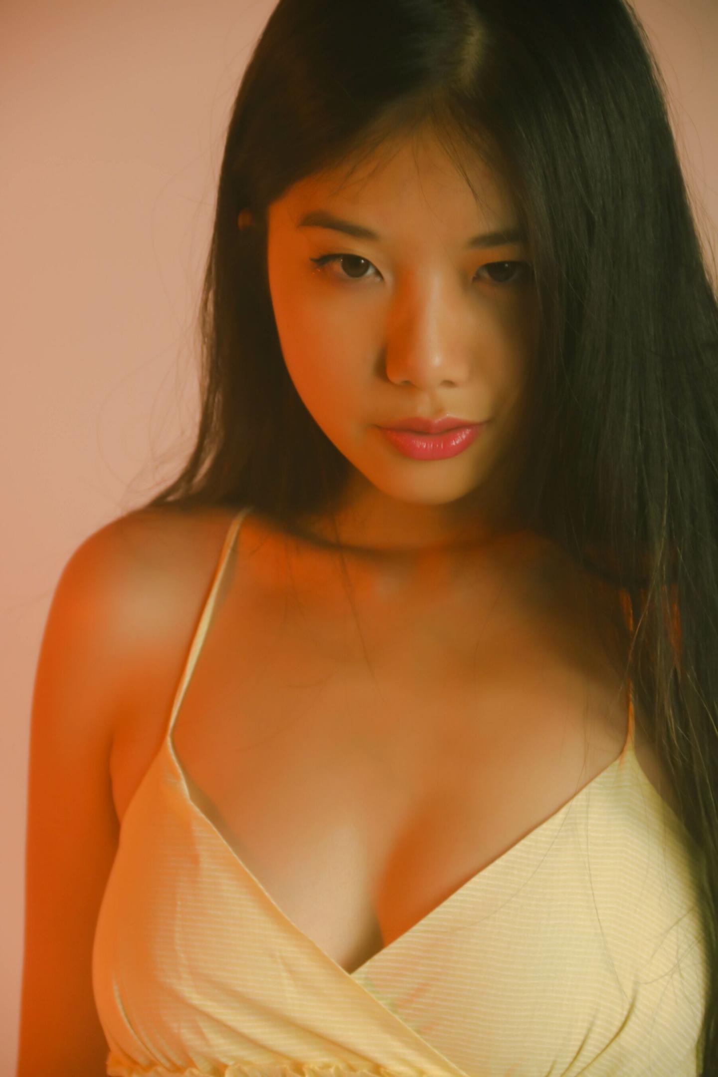 新加坡模特Fiona人体私拍套图