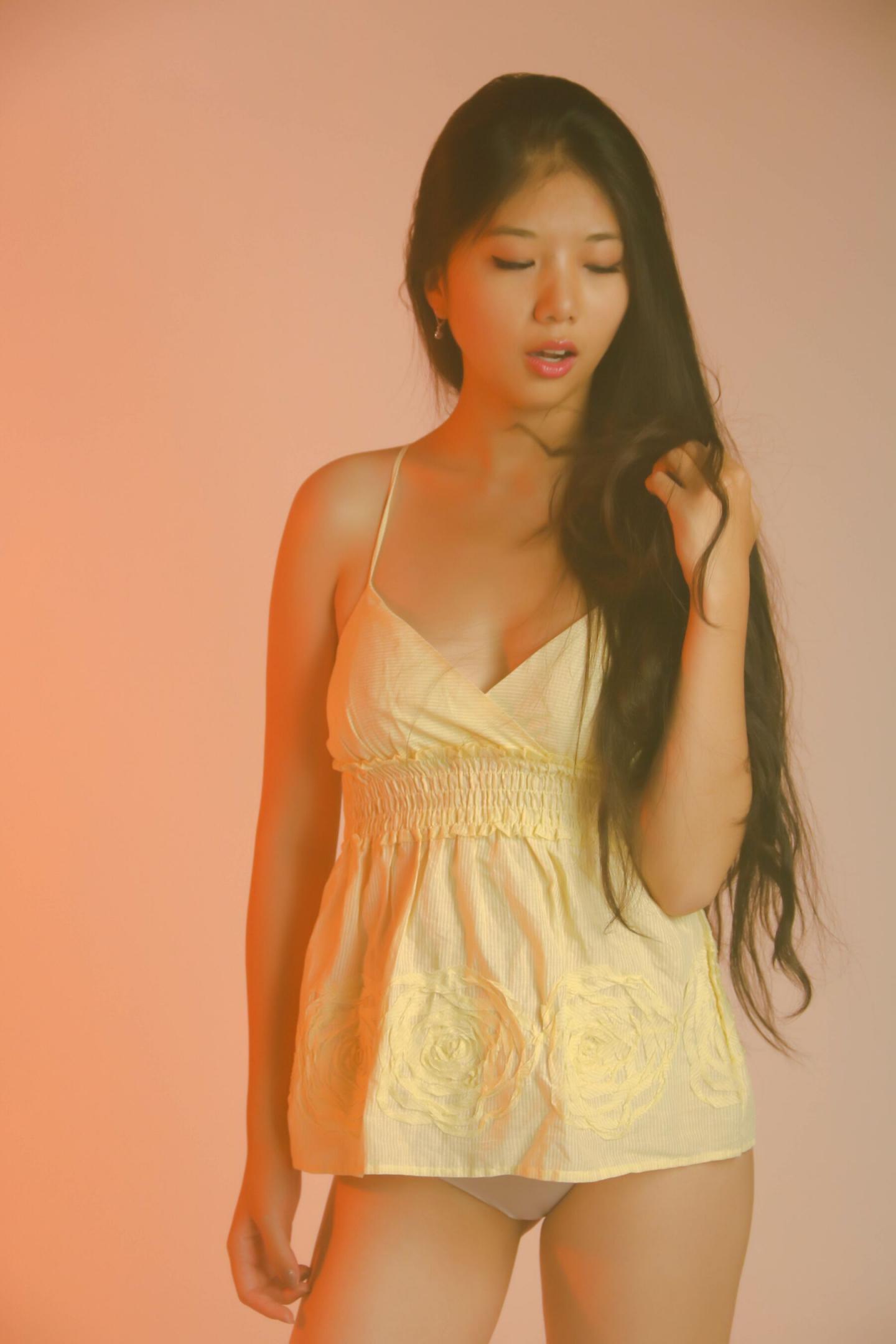 新加坡模特Fiona人体私拍套图