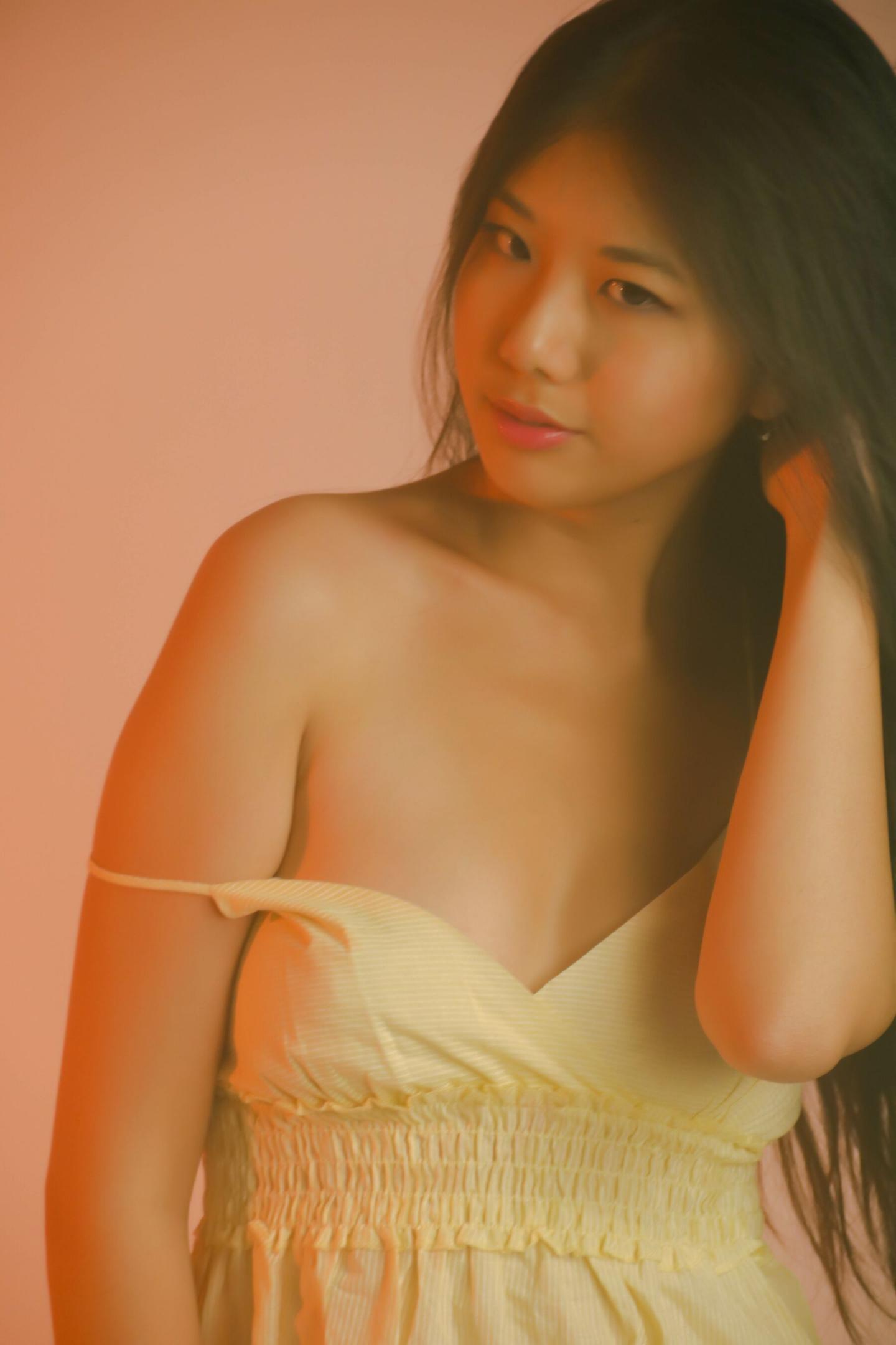新加坡模特Fiona人体私拍套图