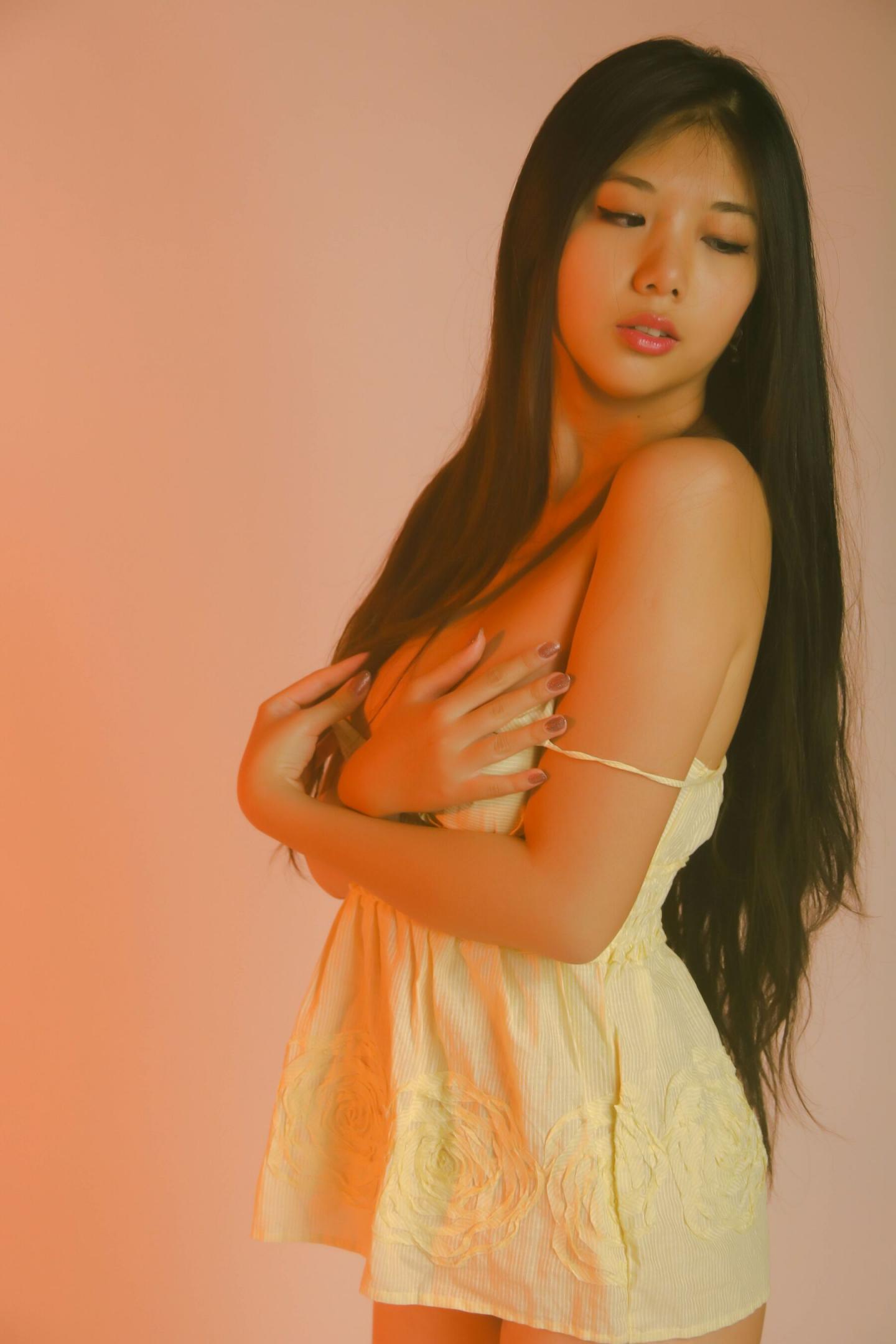 新加坡模特Fiona人体私拍套图