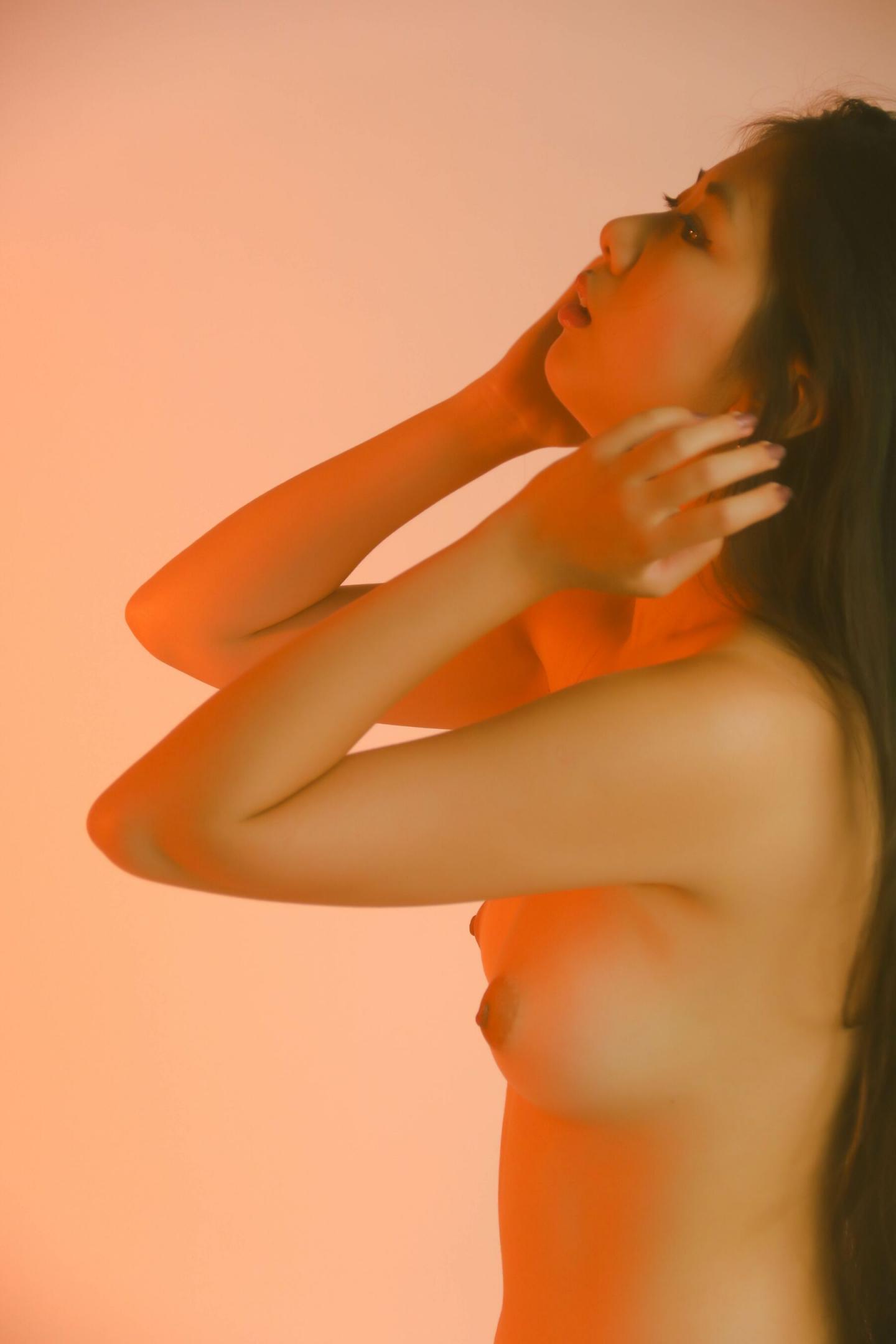 新加坡模特Fiona人体私拍套图
