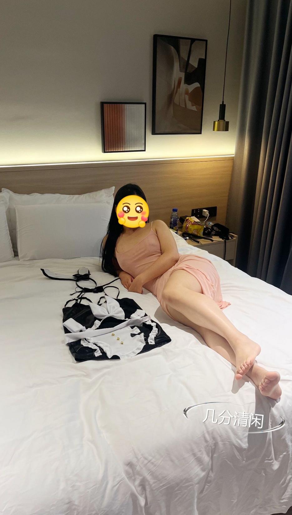 哟，兔女郎小母狗