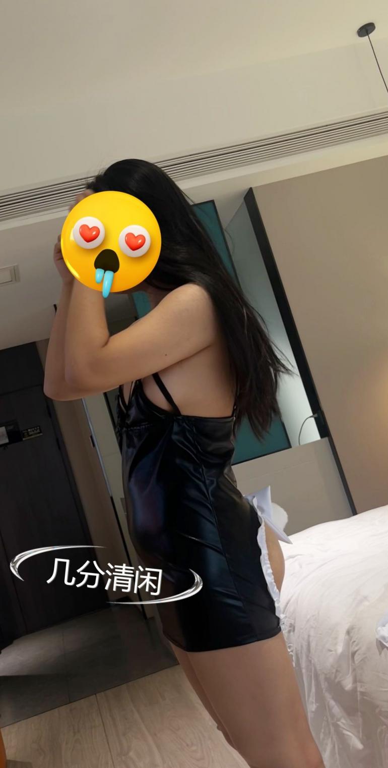 哟，兔女郎小母狗