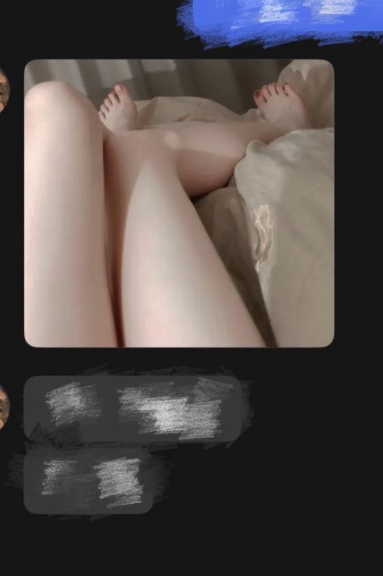 哄到了一个大学小妹妹的私照，好嫩啊！～
