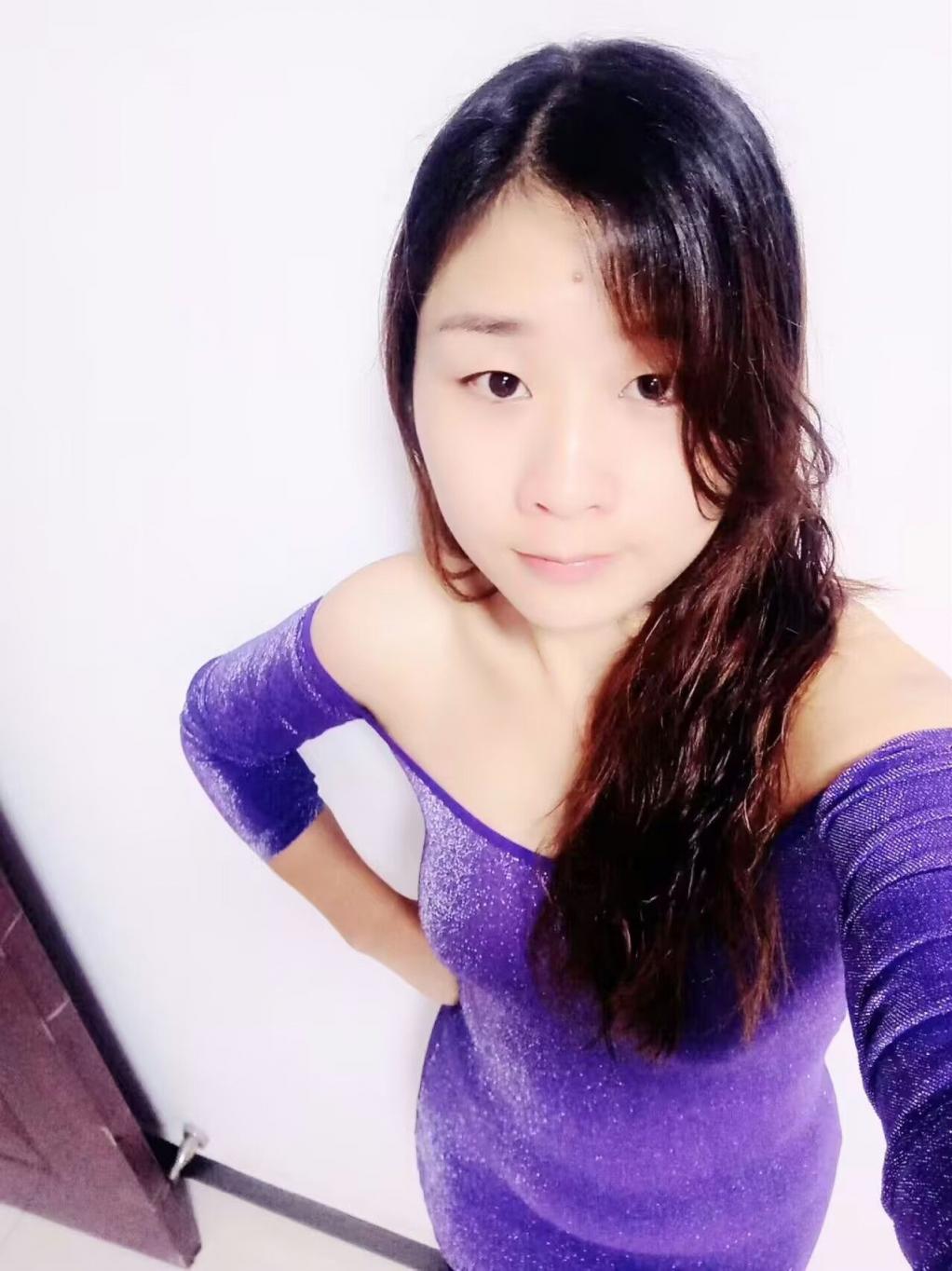 骚屄老婆魅岚发骚自拍