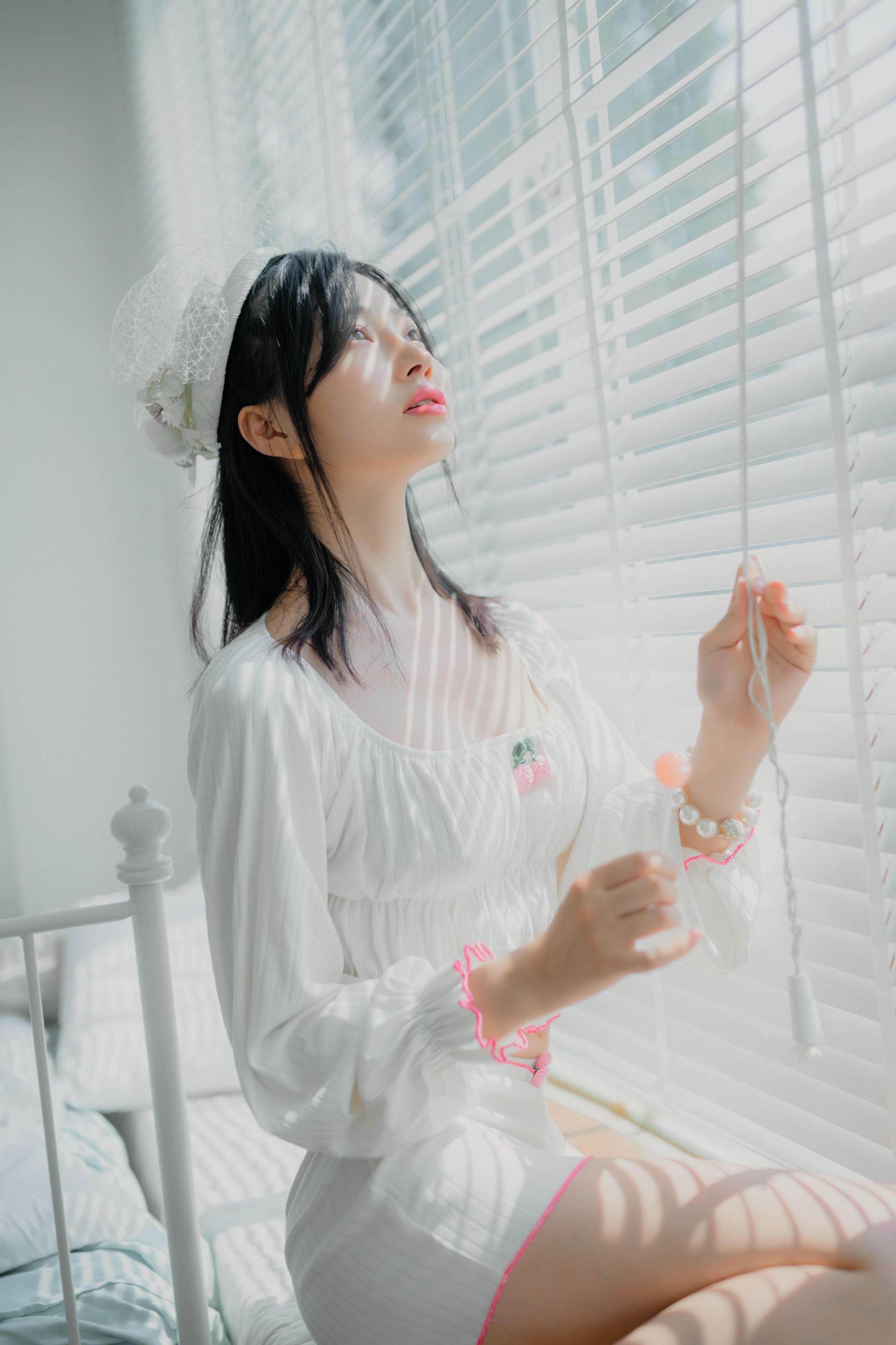 年年少女 - 棒棒糖少女，我也喜欢吃棒棒糖