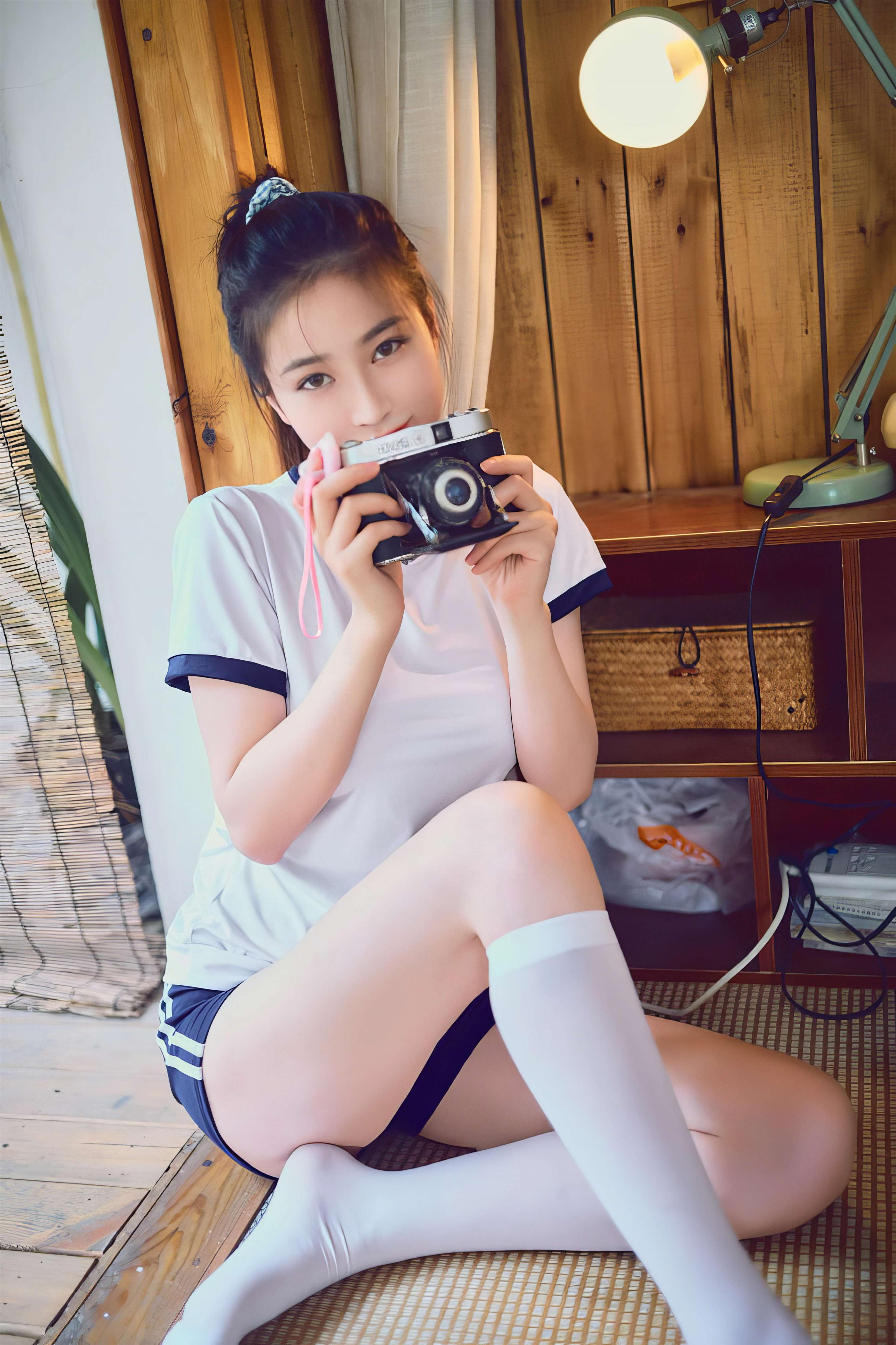 年年少女 - 运动服，轻松氛围完美笑容